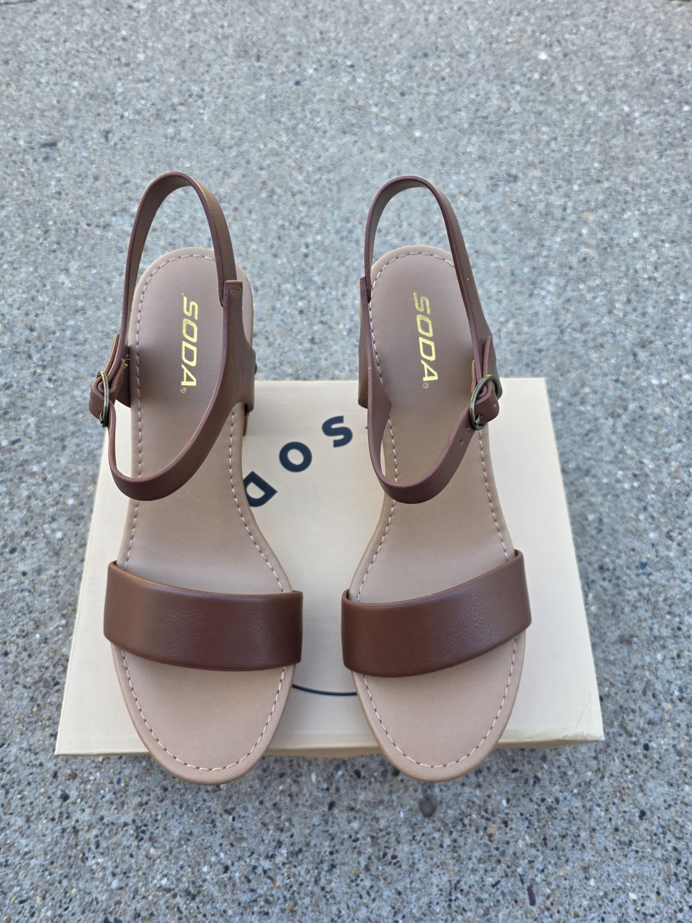 SODA Women's Brown Block Heel Sandals Size 10 - Picture 6 of 13